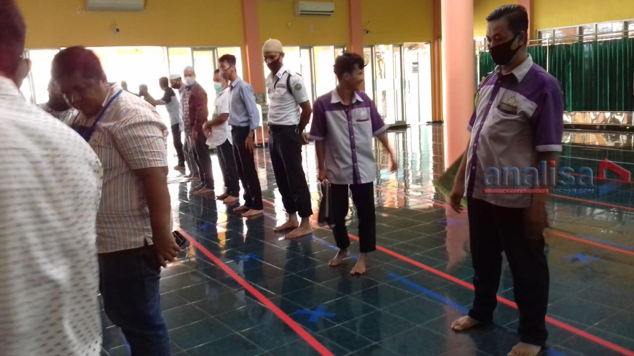 Salat Jumat dengan Protokol Kesehatan di Masjid Taqwa UMSU