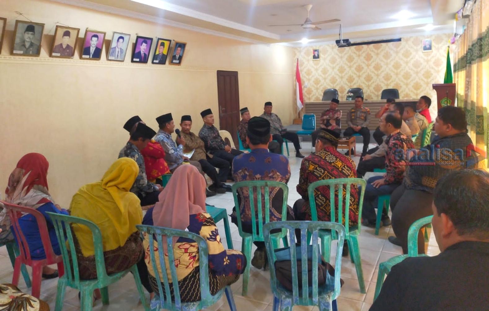 Program �Jumat Curhat”, Polres Tapteng Ajak Masyarakat Sampaikan Keluh Kesah