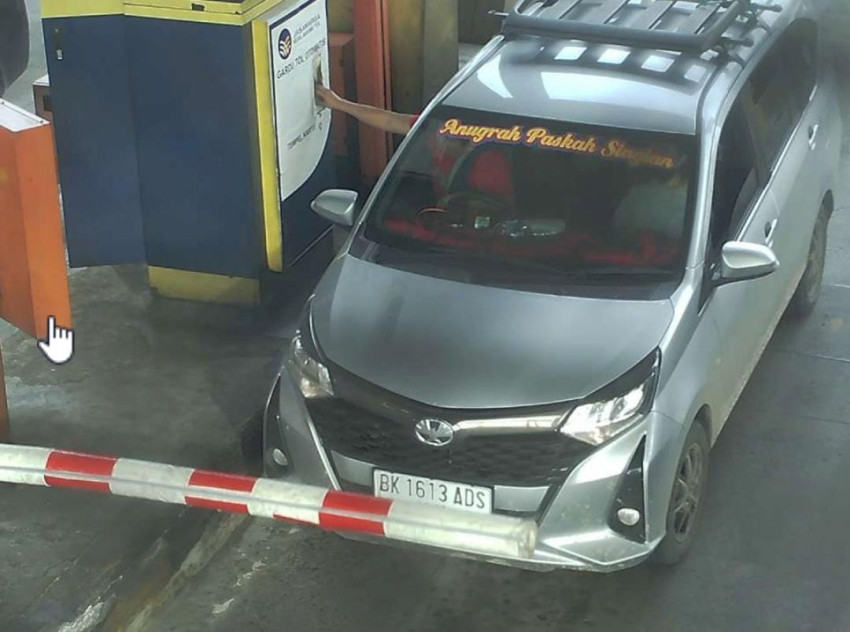 Detik-detik Mahasiswi Dirampok Driver Travel yang Ditumpanginya