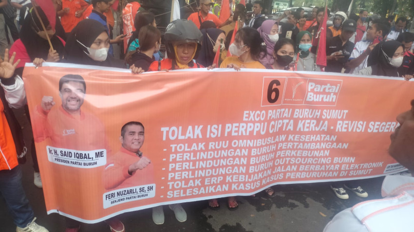 Aksi Tolak Perppu Cipta Kerja di DPRD Sumut, Partai Buruh Sebut Pemerintah Kerap Mengakali Rakyat