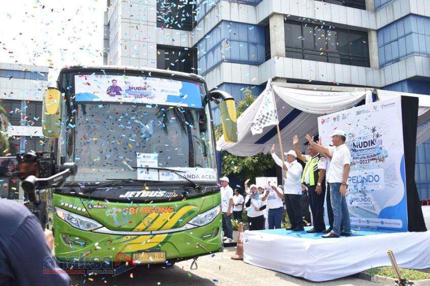Gelar Mudik Gratis, PT Pelindo Multi Terminal Berangkatkan 500 Pemudik Pulang ke Kampung Halaman Via Transportasi Darat dan Laut
