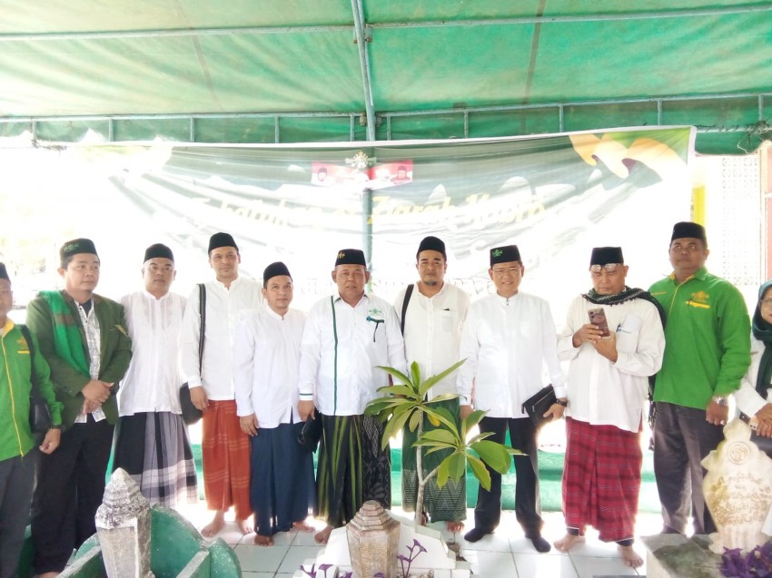Jelang Tasyakuran 1 Abad NU, PWNU Sumut Ziarah Kubro 20 Makam Ulama