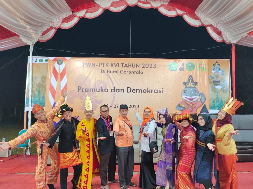 Diacara Pentas Seni PWN Gorontalo, Pramuka UIN Sumut Tampilkan Tari 8 Etnis