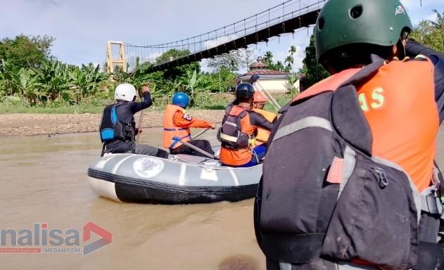 Pencarian Hari Pertama Nihil, Tim SAR Lanjutkan Besok Pagi Sisir Sungai Batang Ayumi