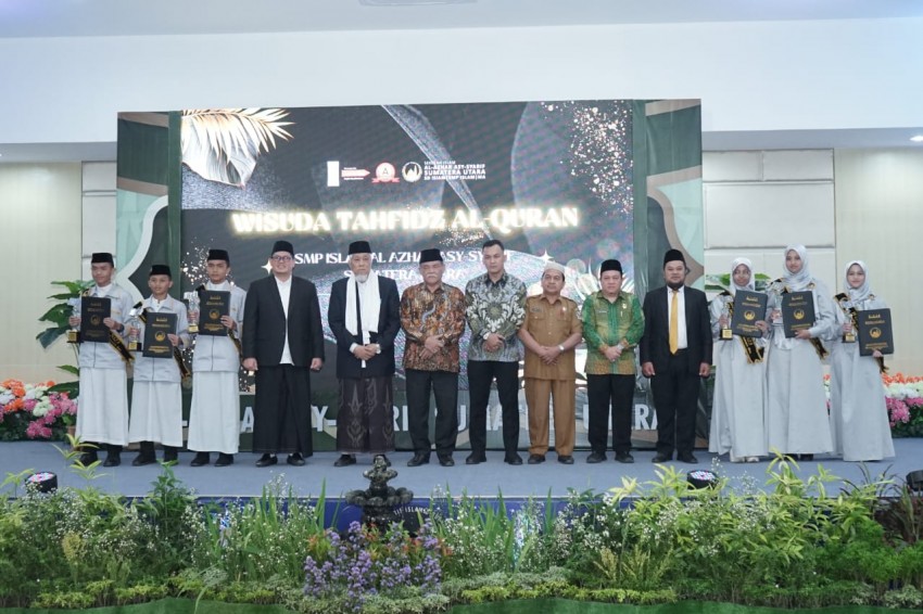 Sekolah Islam Masa Depan Al Azhar Asy Syarif Wisuda 158 Tahfidz