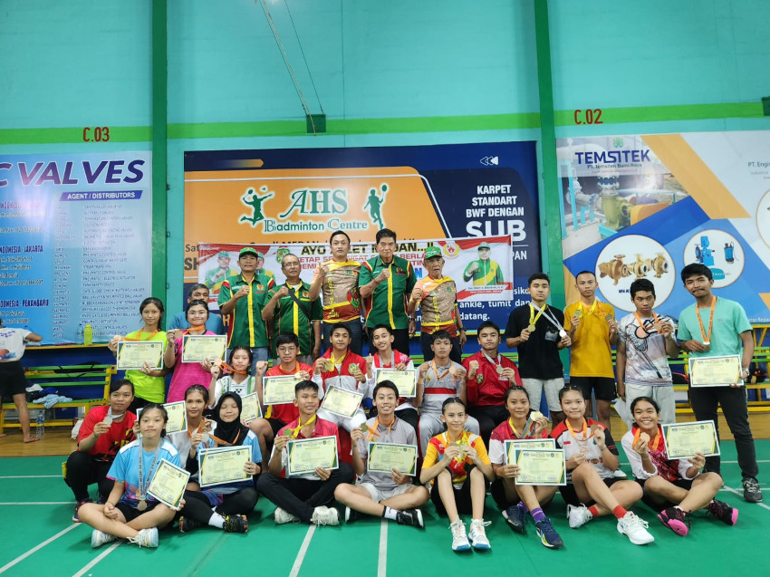Medan Timur Juara Umum Cabor Bulutangkis Porkot