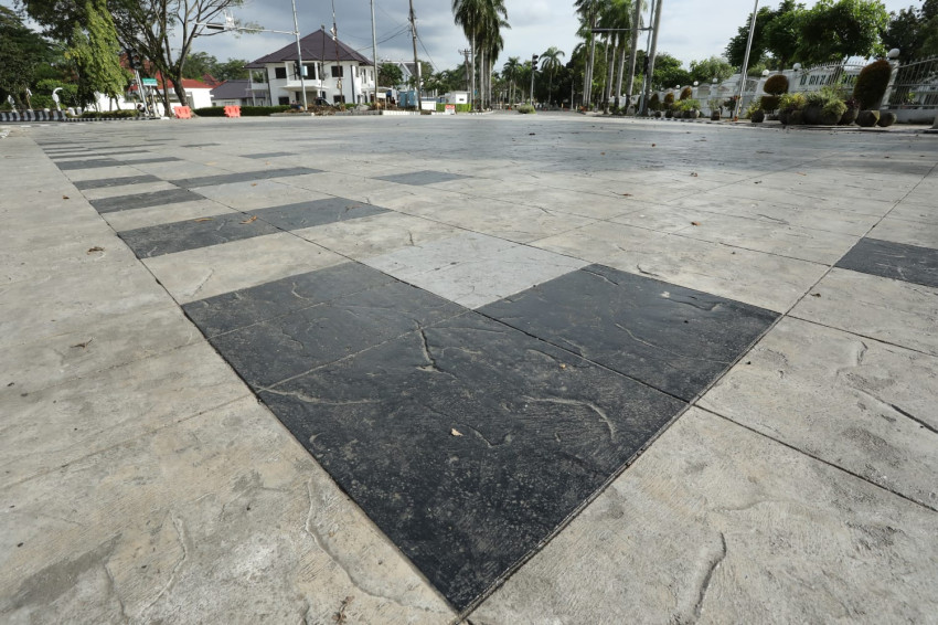 Rekonstruksi Intersection Jalan Sudirman, Bobby Nasution: Itu Bukan Keramik, Pengerjaan Belum Selesai