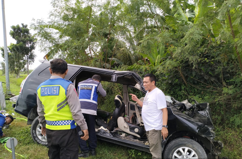 Mengerikan, Pulang Wisuda Mobil Kecelakaan di Jalan Tol Lubuk Pakam, 4 Tewas, 3 Luka