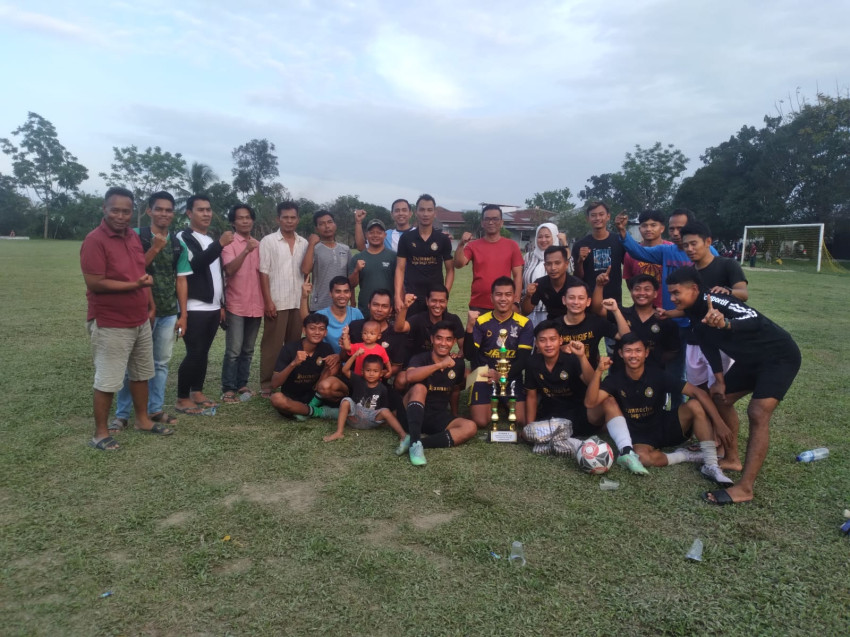 Tim Silaturahmi  Juara Sepakbola Bandar Klippah Cup I
