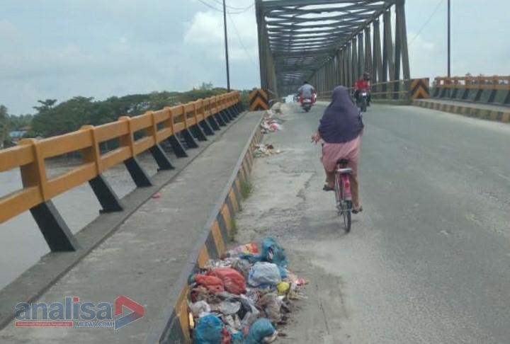 Jembatan Tabayang Tanjungbalai Tak Terawat, UPT PUTR Provsu Di Asahan Tutup Mata
