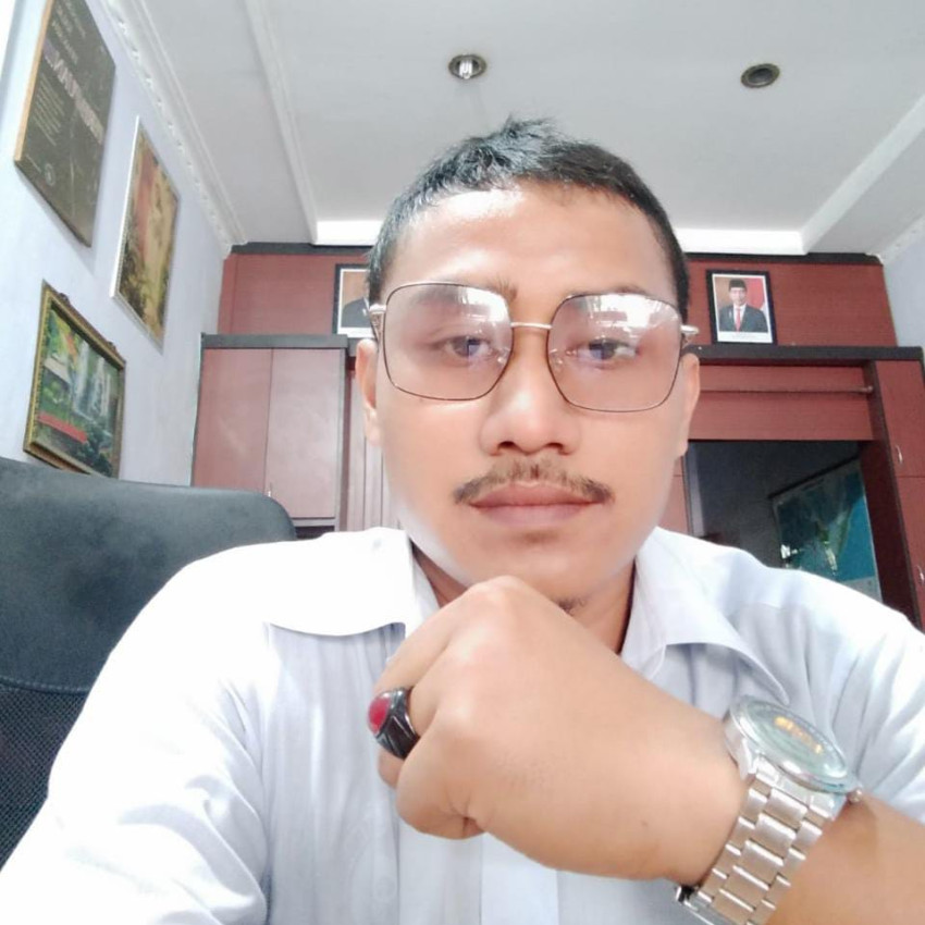 Pengacara Muda: USI Menang di MA dan 2 Dosen Raih Gelar Profesor