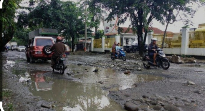 Reses DPRD Medan, Warga Keluhkan Jalan Rusak