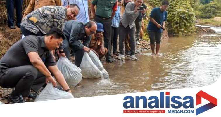 Manfaatkan Sumber Daya Sungai, Pj Letnan Tebar 13 Ribu Benih Ikan di 6 Lubuk Larangan Padangsidimpuan