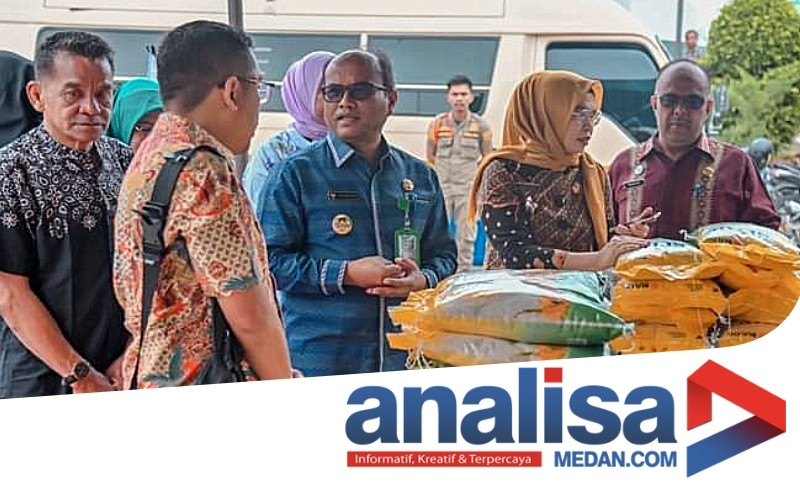 Jum'at Berkah, Pj Walikota Letnan Bagikan Kupon Subsidi Gerakan Pangan Murah Kepada Warga