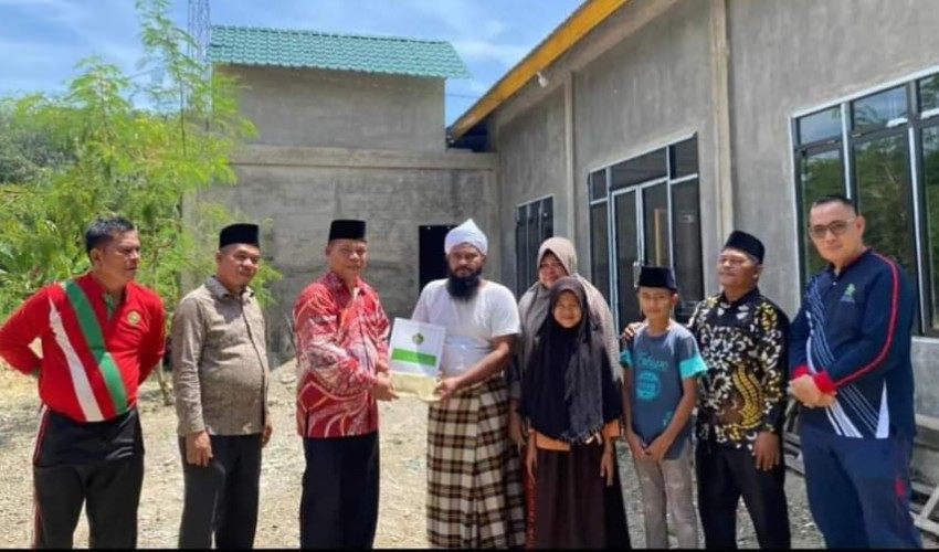Dukung Kegiatan Keagamaan, Kemenag Palas Salurkan Bantuan ke Kelompok Parsulukan