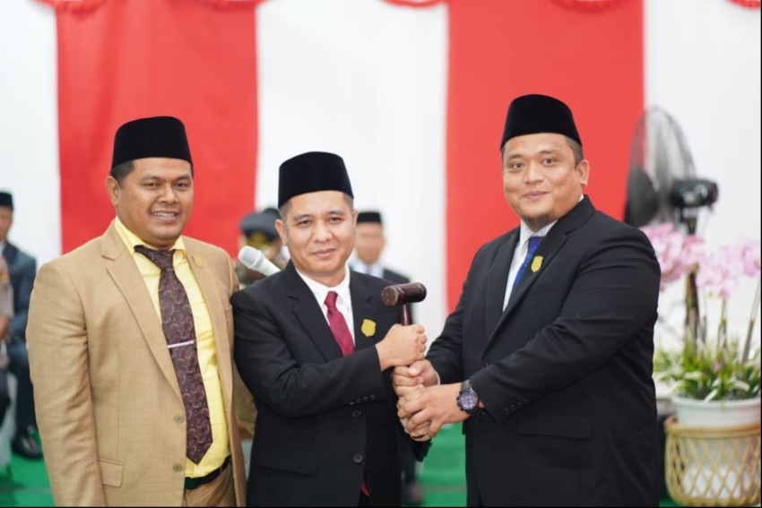 Usai Dilantik, Luat Hasibuan Ditetapkan jadi Ketua DPRD Palas Sementara