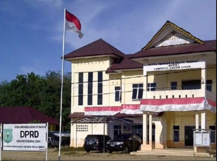 Senin, 30 Anggota DPRD Palas Priode 2024-2029 Dilantik