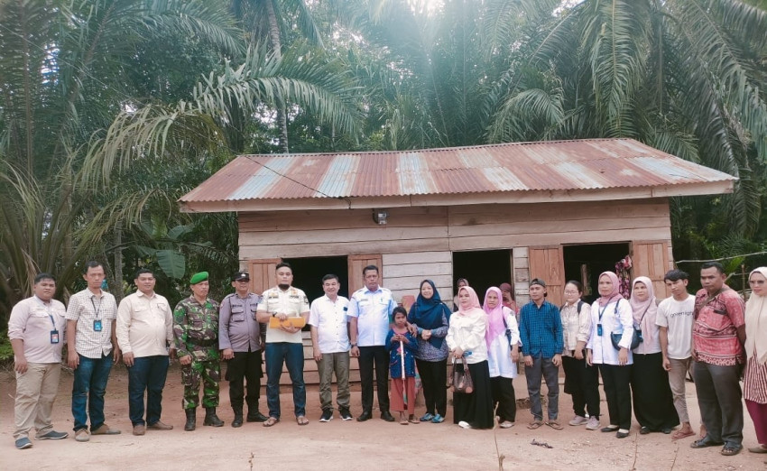 Berawal Kunjungan Kapolsek Barumun Tengah, Bocah Perempuan Sebatang Kara Mendapat Perhatian Khusus Kemensos