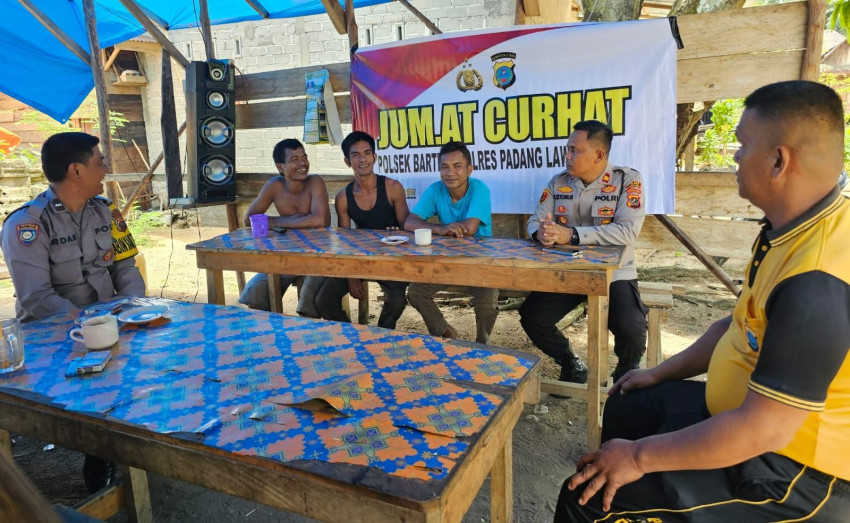 Program Jumat, Polres  Padanglawas Curhat Tampung Keluhan Masyarakat