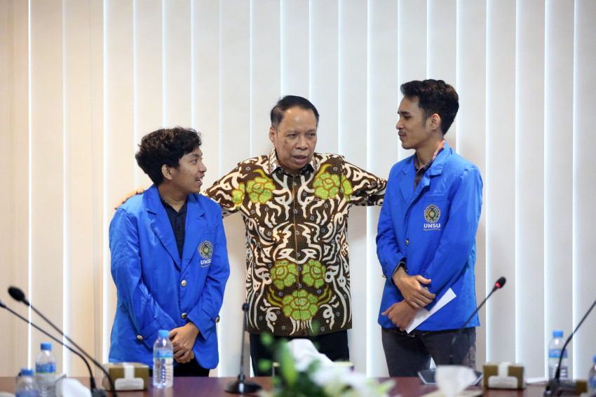 Lolos IISMA 2024, Rektor UMSU Lepas Dua Mahasiswa ke Thailand dan Ceko