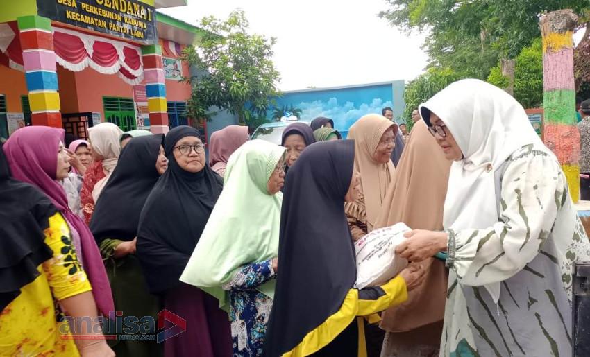 Yayasan Ummu Rahmah Kembali Berbagi di PKBM Cendana