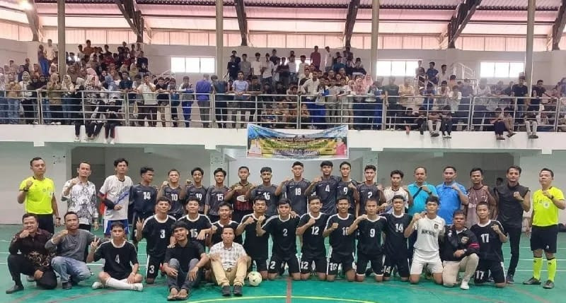 SMA 1 Barumun dan MTsN 1 Juara Turnamen Futsal Antar Pelajar Kabupaten Palas