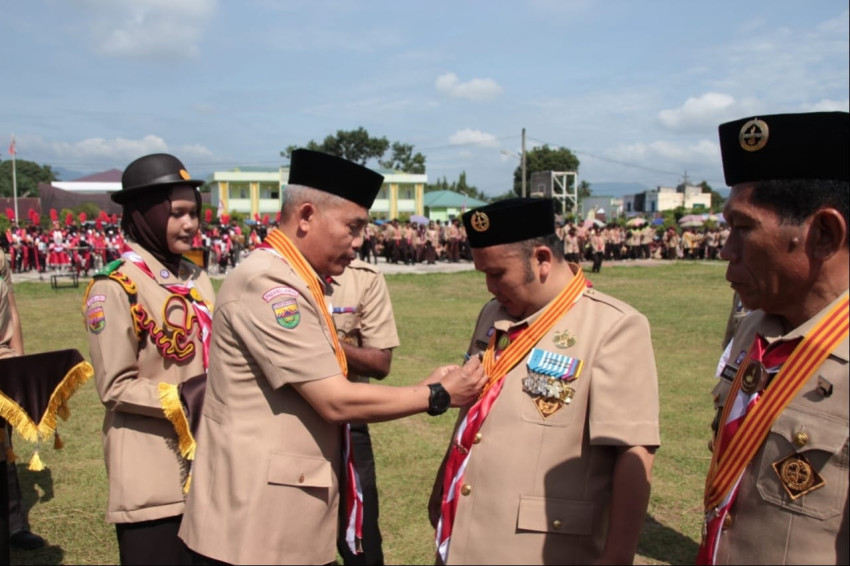 Apel Besar Hari Pramuka Ke 63 Kwarcab Palas Diwarnai Penyematan  54  Penghargaan