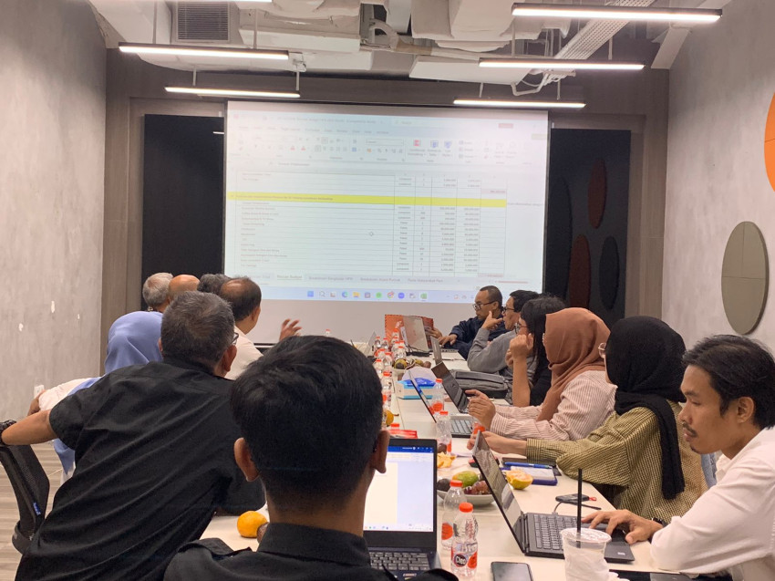 Pimpin Rapat Pengurus Harian PWI Pusat, Henry Ch Bangun Akan Lanjutkan Program Prioritas Songsong 2025