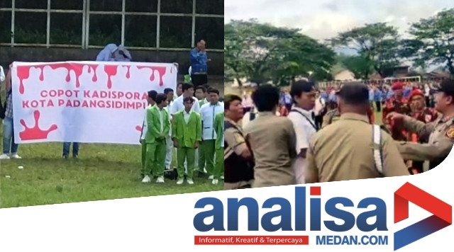 Upacara Sumpah Pemuda di Sidimpuan Diwarnai Bentangan Spanduk Bertuliskan "Copot Kadispora"