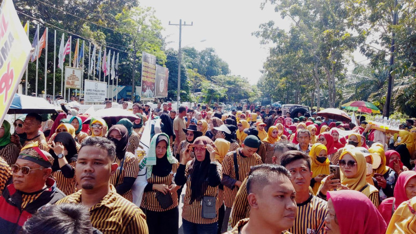 Massa ARM Tuntut Pilkada Deliserdang Diulang, Komisioner KPU Dicopot