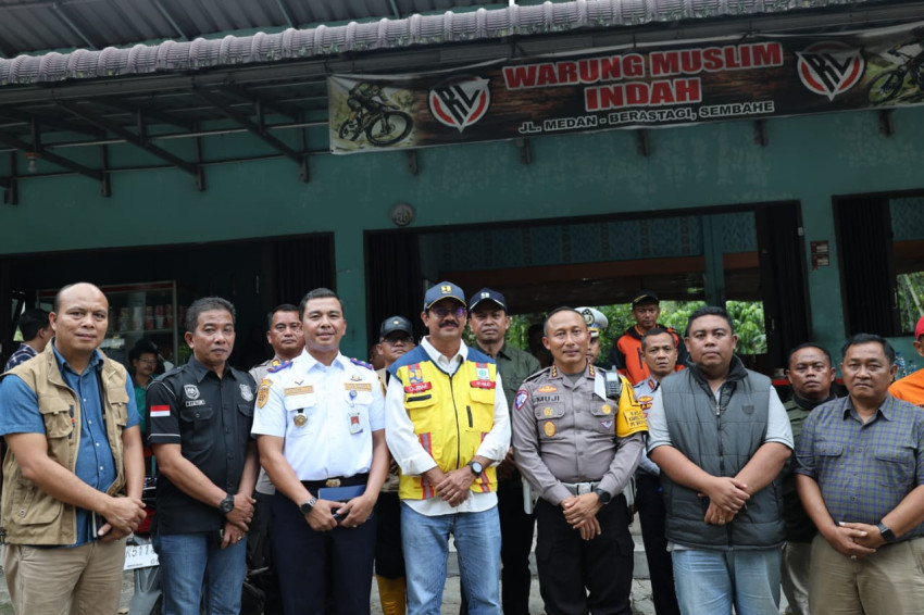 Sempat Lumpuh Akibat Longsor, Jalan Medan-Berastagi Kembali Dibuka Senin Pagi