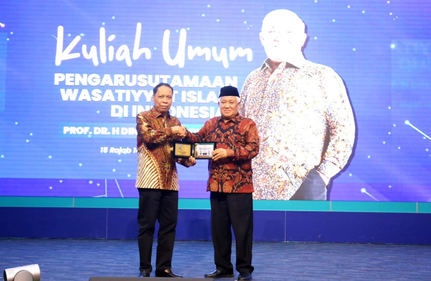Kuliah Umum di UMSU Prof. Din Syamsuddin: &ldquo;Wasatiyyat Islam Cegah Ekstrimisme "