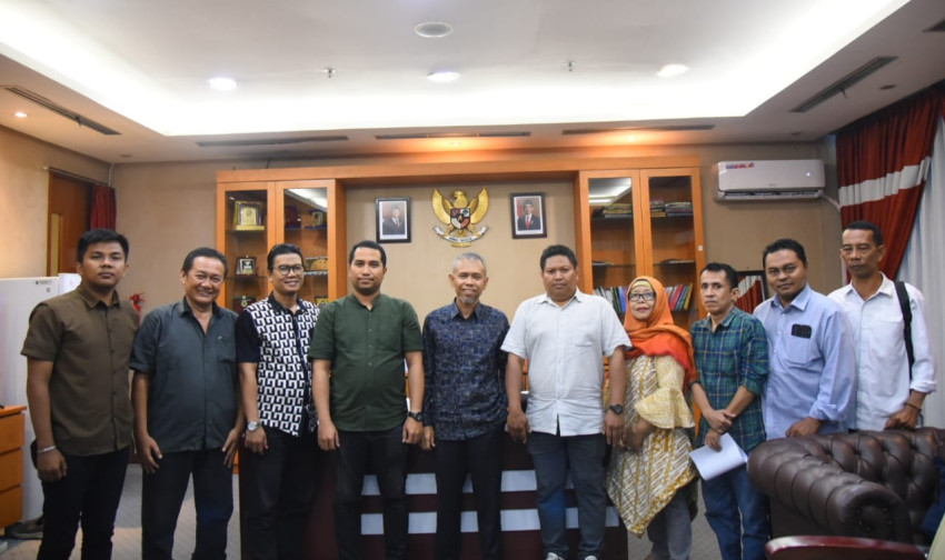 Wakil Ketua DPRD Sumut,, H. Salman Alfarisi Terima Silaturahmi Pokja Wartawan DPRD Sumut..