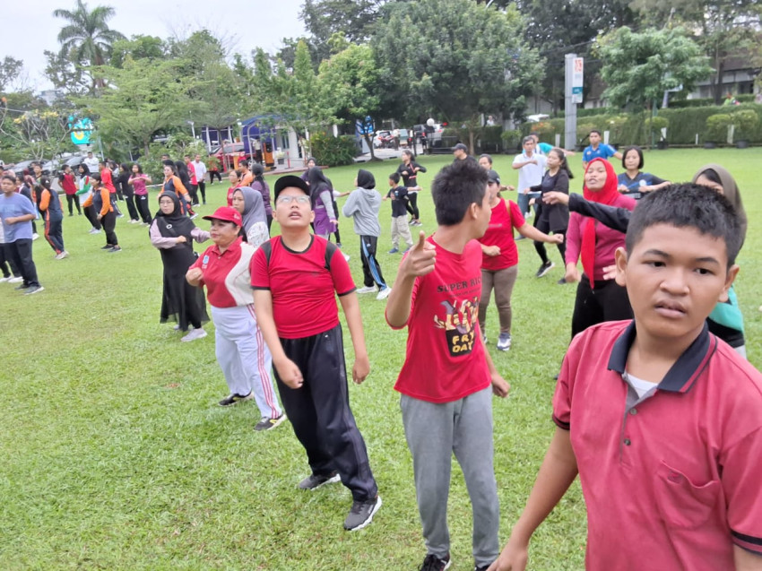 Golden Dream Festival SOIna Sumut: Ratusan Anak Bertalenta Khusus Antusias Ikuti Senam Ceria