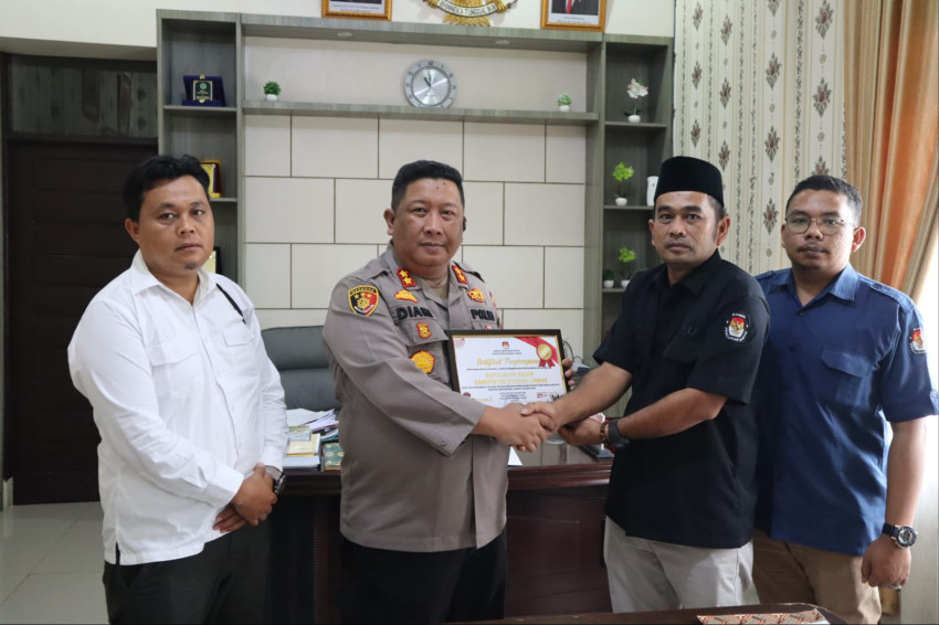 Kapolres Palas Terima Penghargaan dari KPU