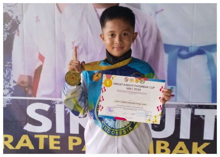 Ditinggal Ayah  Jadi TKI , Rasyid Salman Pramana Raih Prestasi Cabor Karate Junior