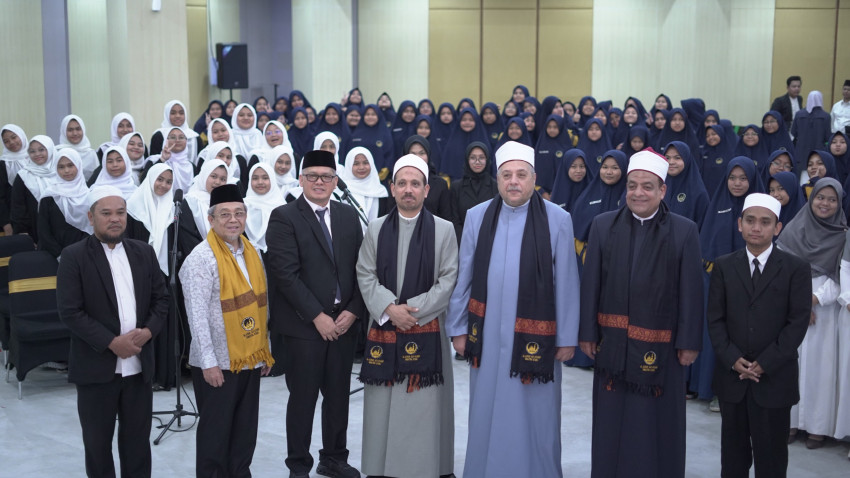 Ma&rsquo;had Khoriji (Cabang Resmi) dari Al-Azhar Asy-Syarif Mesir Jadi Sorotan Dunia Islam