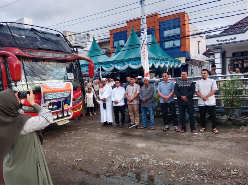 Bank Sumut Cabang Sibuhuan Lepas Pemberangkatan Nasabah Ikuti Manasik Haji