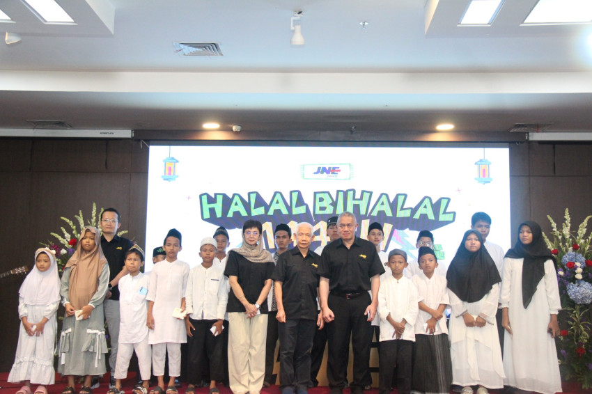 JNE Gelar Halal Bihalal 1446 H Bersama Untuk Maju dan Bahagia
