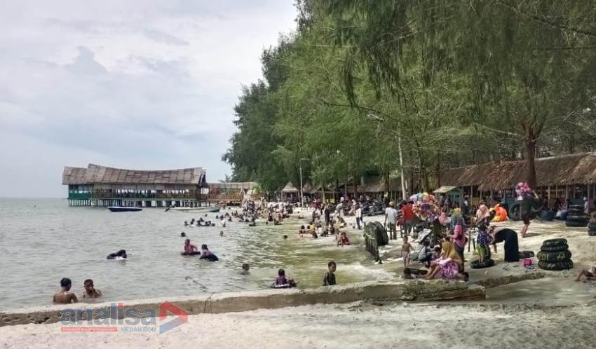 Pantai Pondok Permai Jadi Destinasi Tujuan Wisata Favorit