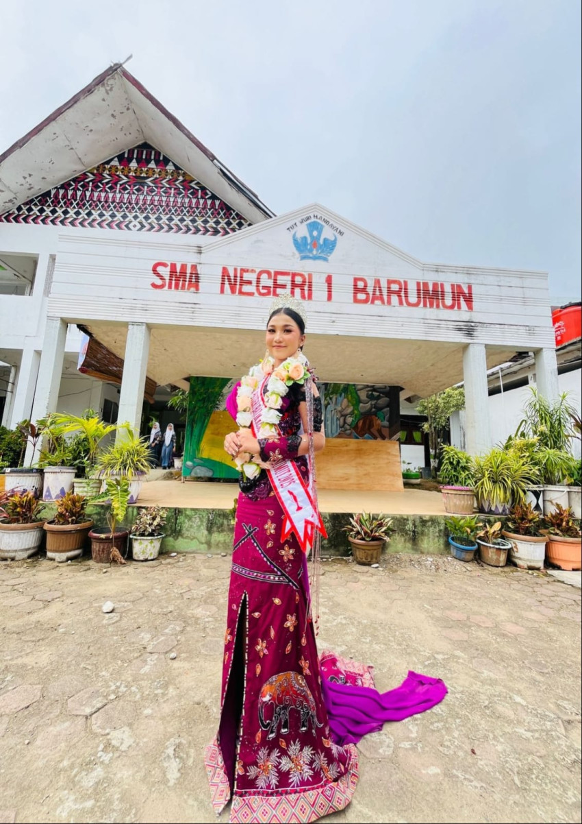 Bupati Palas Apresiasi Siswi SMA N 1 Barumun Sabet Juara 1 Putri Winner Batik Tingkat Provinsi Sumut