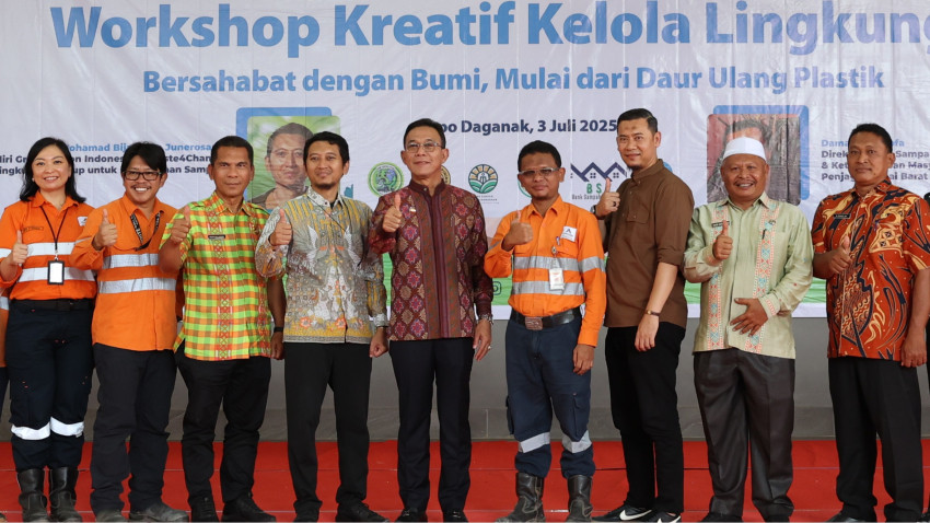 Agincourt Resources Gerakkan Aksi Ecobrick dari Hati: 10.000 Botol untuk Bumi