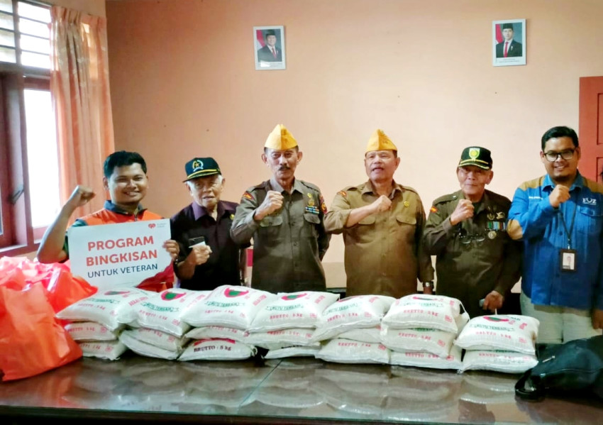 Rumah Zakat Salurkan Tali Asih untuk Veteran LVRI Sumatera Utara