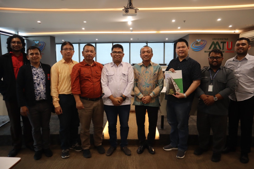 Arwin Jabat Kepala Office of International Affair Universitas MTU