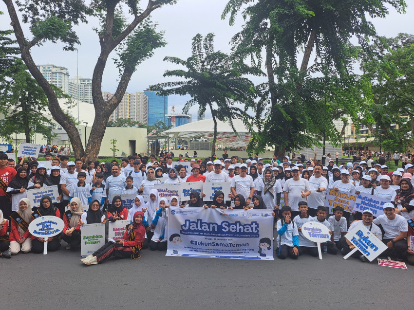 Perkuat Hubungan Antarwarga Sekolah, 4 UPT Kemendikdasmen di Sumut Gelar Jalan Sehat Bersama Guru dan Pelajar