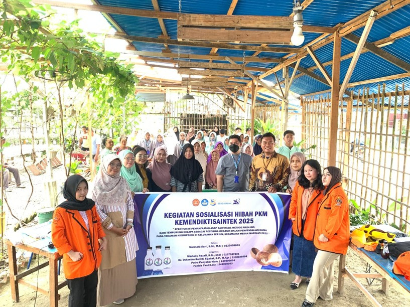 Tim PkM UTND Medan Sosialisasikan Pemanfaatan Asap Cair Berbahan Tempurung Kelapa Untuk Kendalikan Hama Tanaman Hidroponik