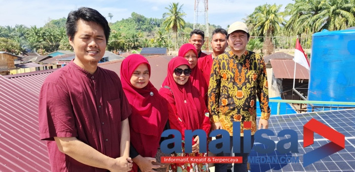 Mahasiswa dan Dosen UM-Tapsel Gagas PLTS Komunal Pasca Bencana di Desa Huta Godang, Manfaatkan Sumberdaya Alam dan Lingkungan