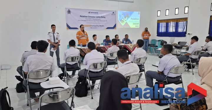 Pelatihan Simulator Riding Diikuti Puluhan Siswa SMKN 2 Padangsidimpuan
