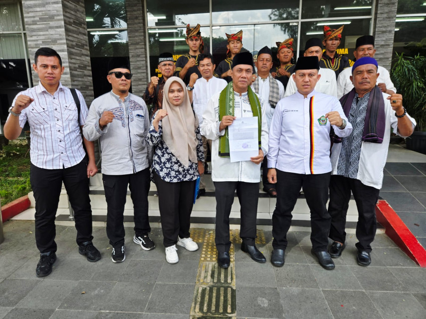 Masyarakat Minang Sumatera Utara Laporkan Abu Janda ke Polda Sumut