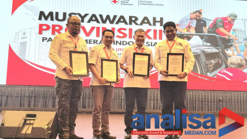 Dibawah Kepemimpinan Harry Pahlevi, PMI Padangsidimpuan Raih Penghargaan